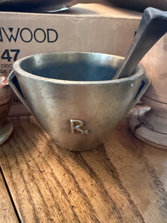 4 SETS OF VTG MORTAR & PESTLE - Image 3