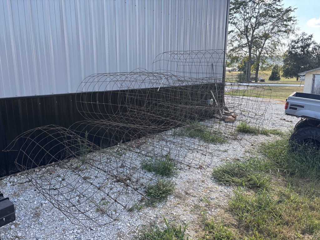 11 large tomato cages 