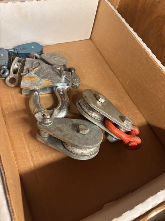 Air fittings, brass fittings, pulleys - Image 3