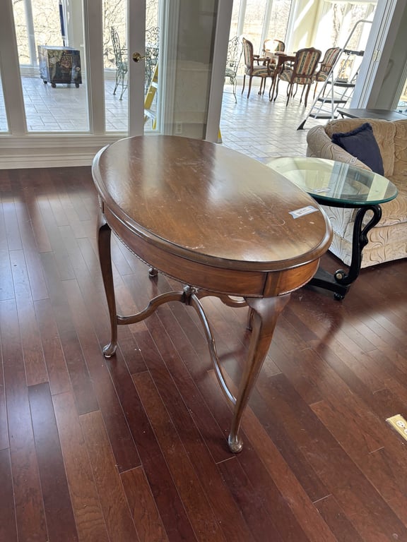 Queen Anne Style Wooden Oval Entry Table