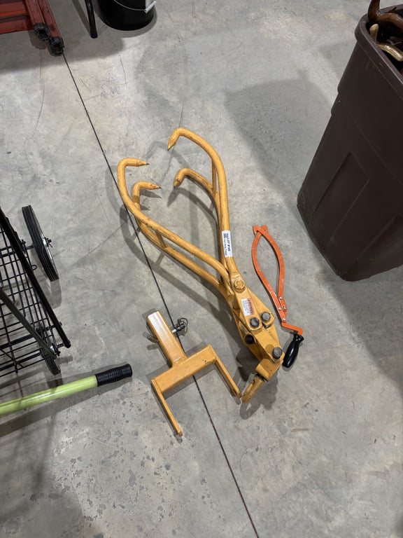 Log Lifting Tongs