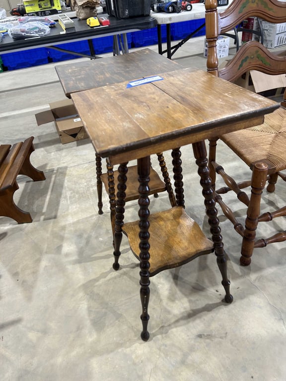 Matching end tables - Image 2