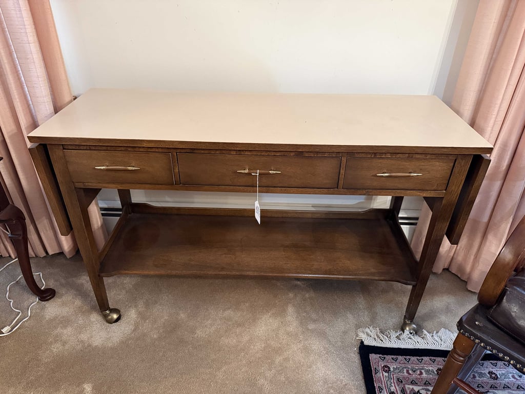 BROYHILL CONSOLE TABLE W/SIDE EXTENSIONS