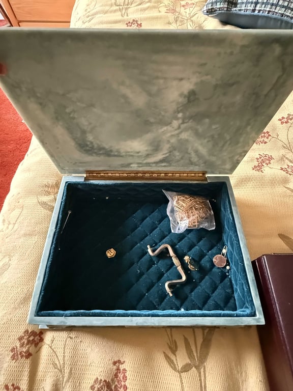 DECORATIVE JEWELRY BOX - Image 2
