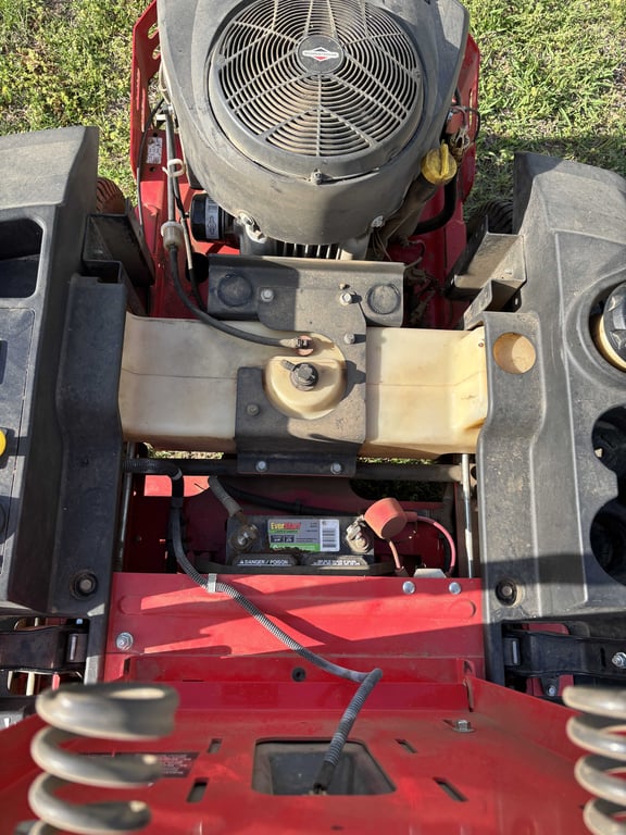 Snapper 360Z 42" Zero Turn Mower - Image 11