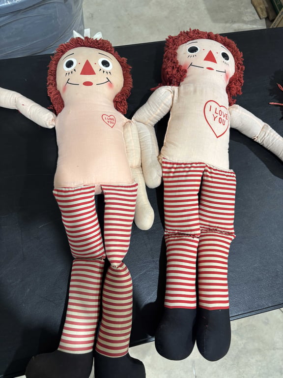 Box of Raggedy Ann and Andy Dolls - Image 2