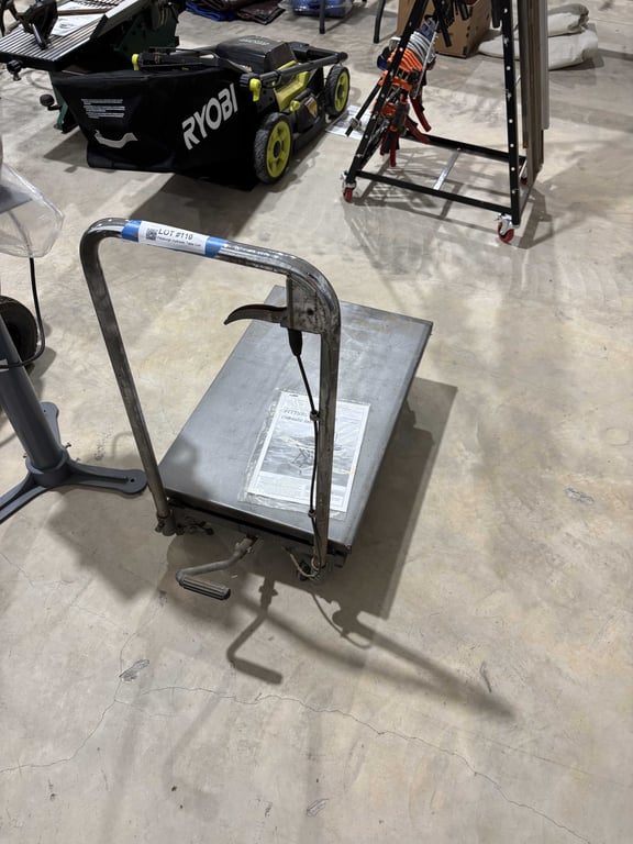 Pittsburgh Hydraulic Table Cart - Image 2