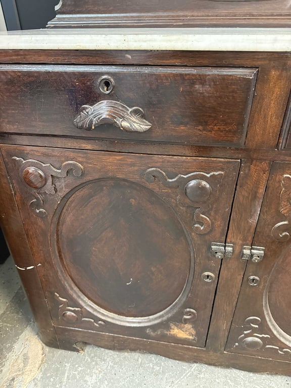 19TH CENTURY VICTORIAN WALNUT MARBLE TOP SIDEBOARD - Image 3