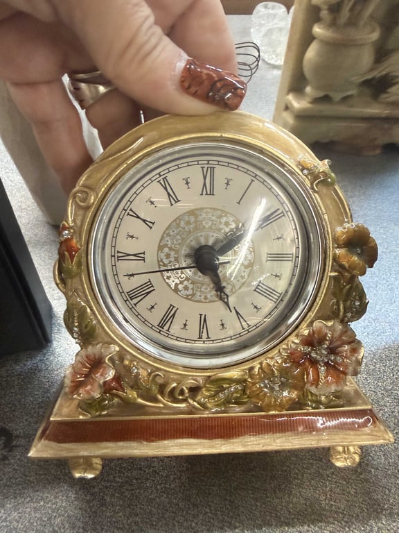 GROUPING OF MINI CLOCKS - Image 3