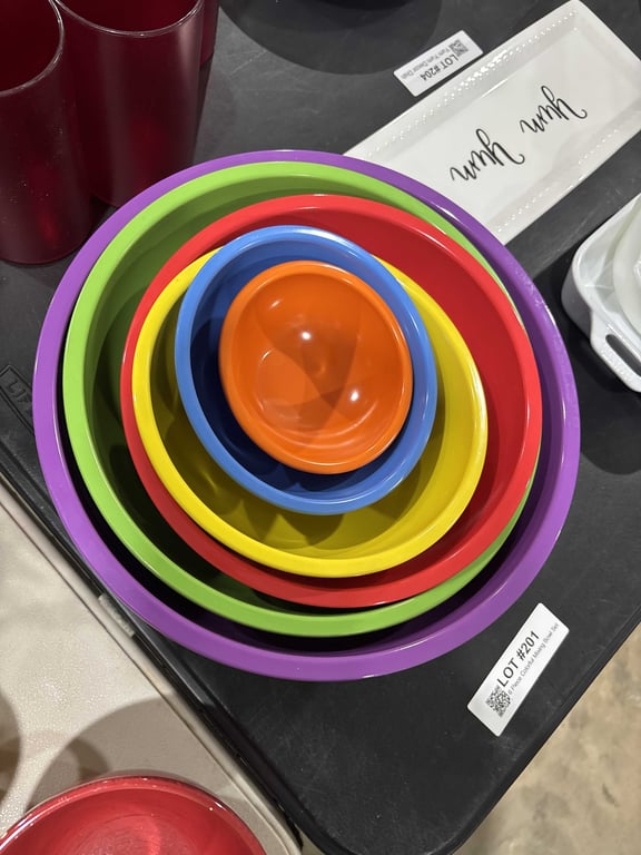 6 Piece Colorful Mixing Bowl Set - Image 2