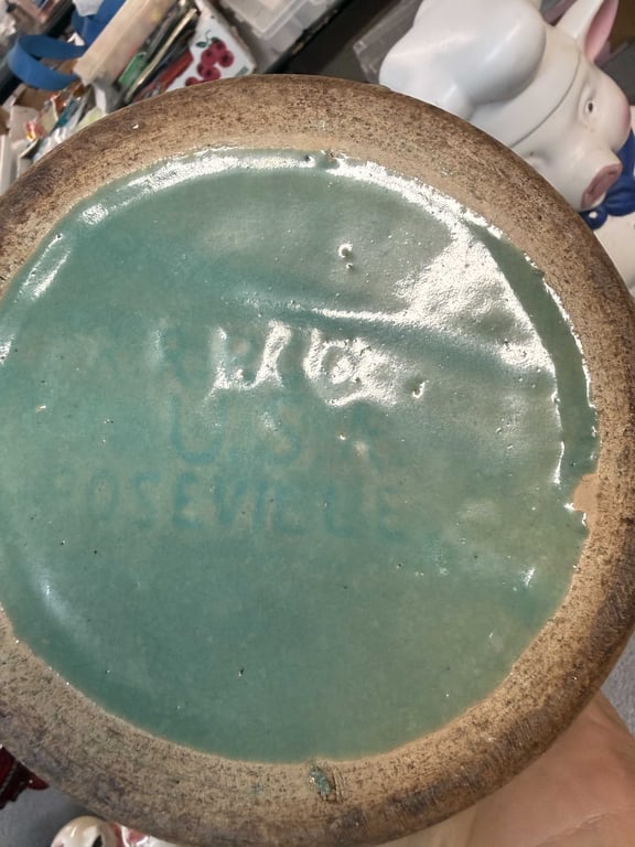 ROSEVILLE GLAZED DOG BOWL - Image 2
