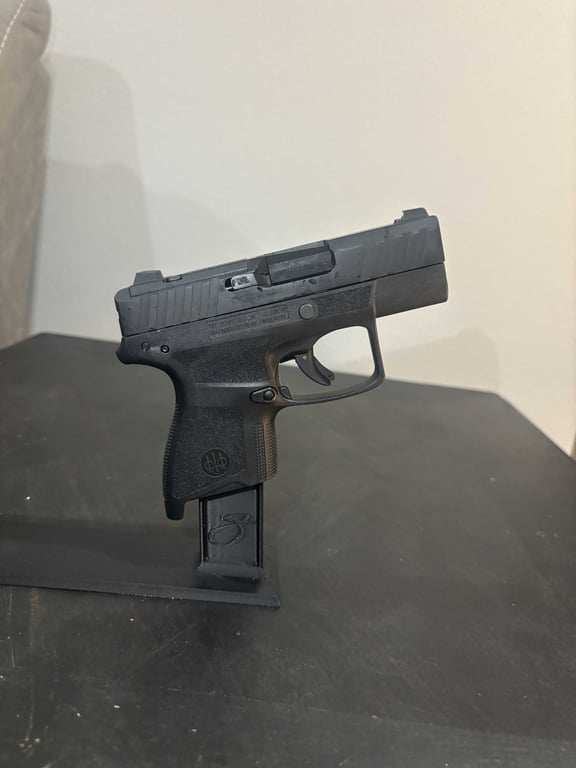 Beretta APX A1 Carry 9mm - Image 2