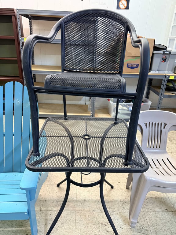 3 PC METAL PATIO SET 