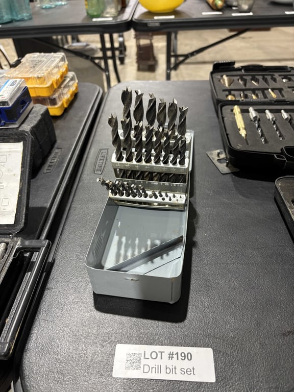 Drill bit set