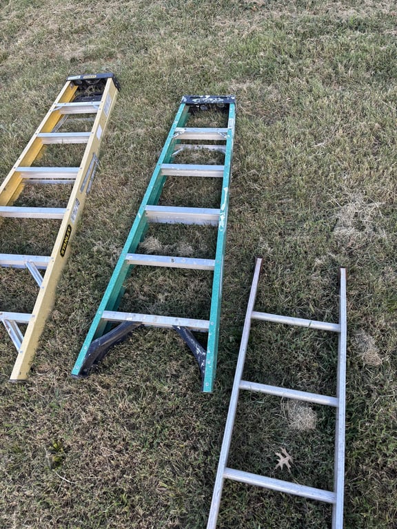 Werner 6' fiberglass ladder