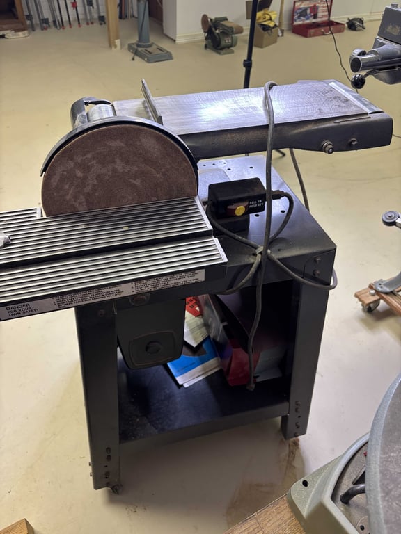 Craftsman 6" Belt & 9" Disc Sander - Image 6