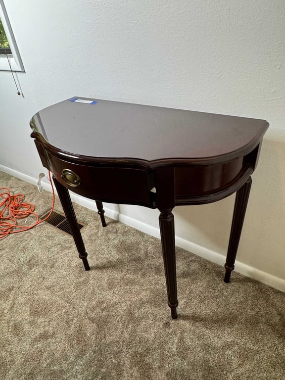 Wooden entry table - Image 3