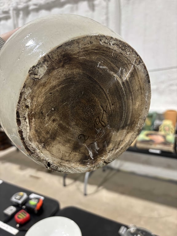 Pottery Vase - Image 3