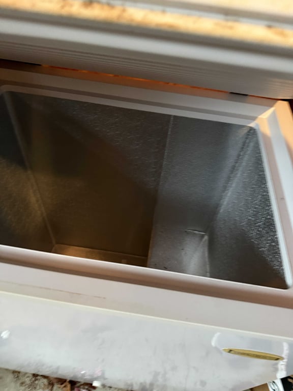 HOLIDAY CHEST/DEEP FREEZER - Image 2