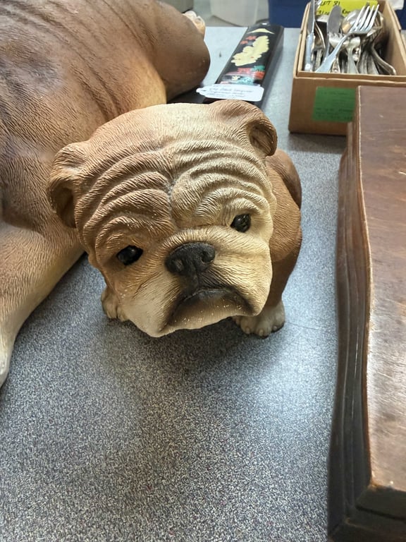 3 BULL DOG FIGURES - Image 3