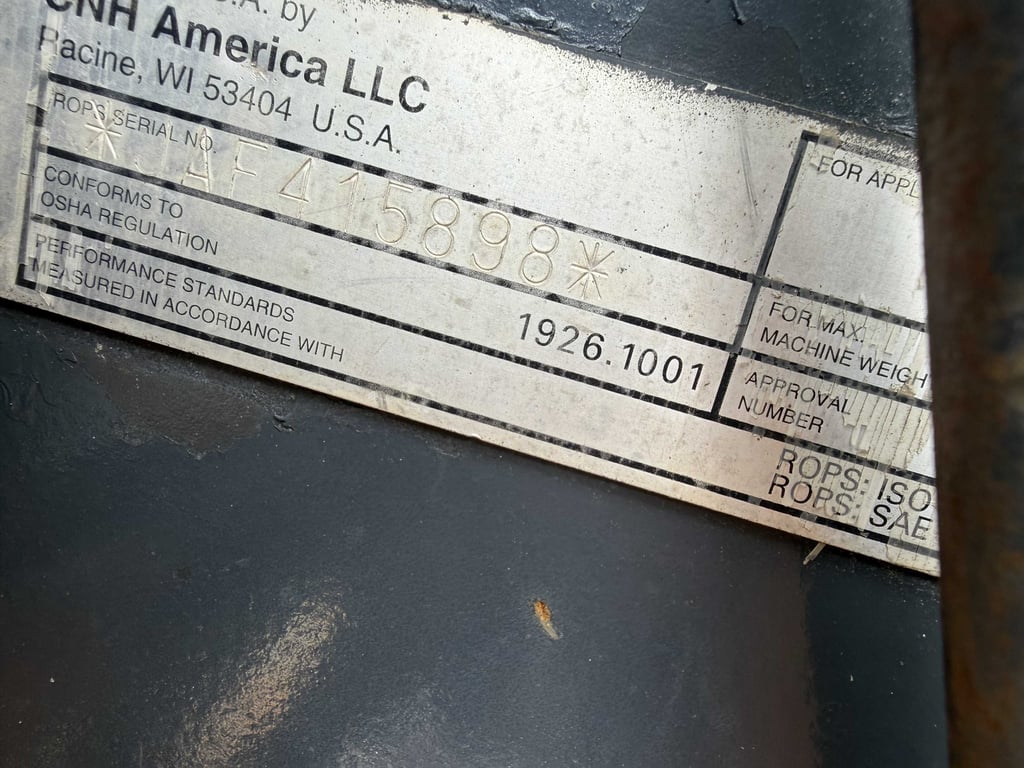 Case 60XT Skid Steer - Image 14
