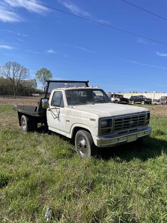 1986 F-350 Dump Truck - Image 3