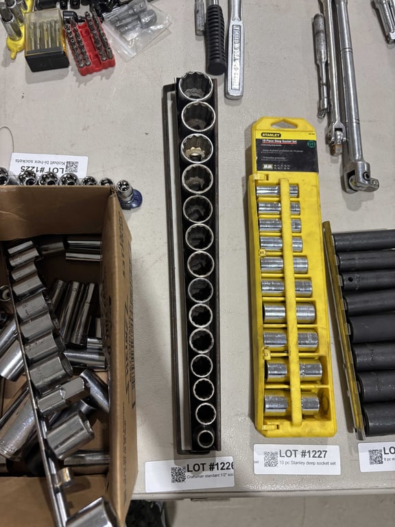 Craftsman standard 1/2" socket set