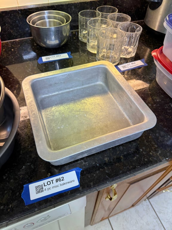 4 pc misc bakeware - Image 2