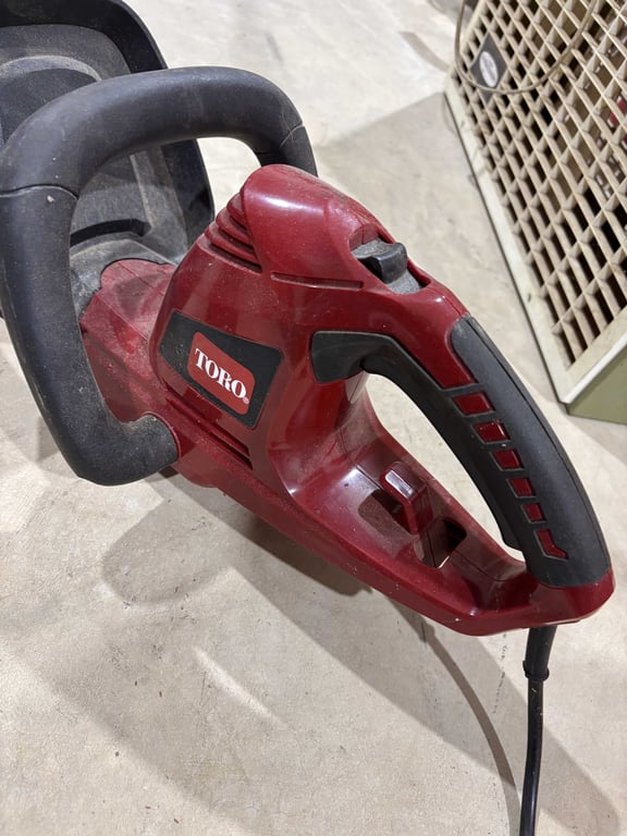 Toro Electric Hedge Trimmer - Image 2