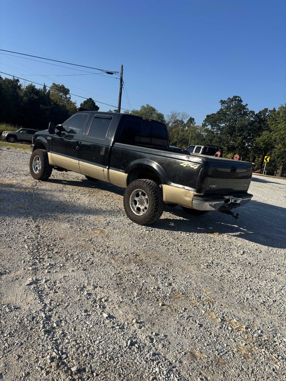 2000 Ford F250 SD XLT 4x4 - Image 3