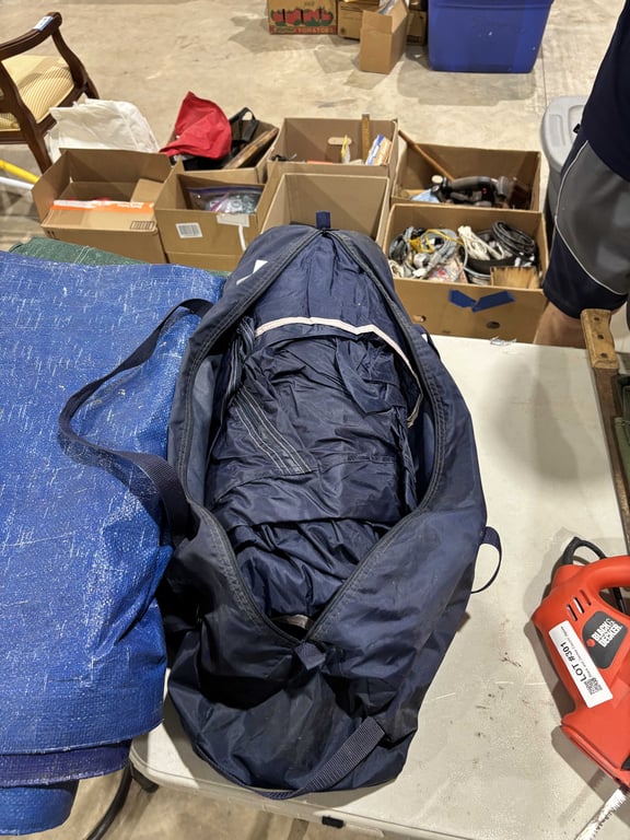 Tent - Image 2