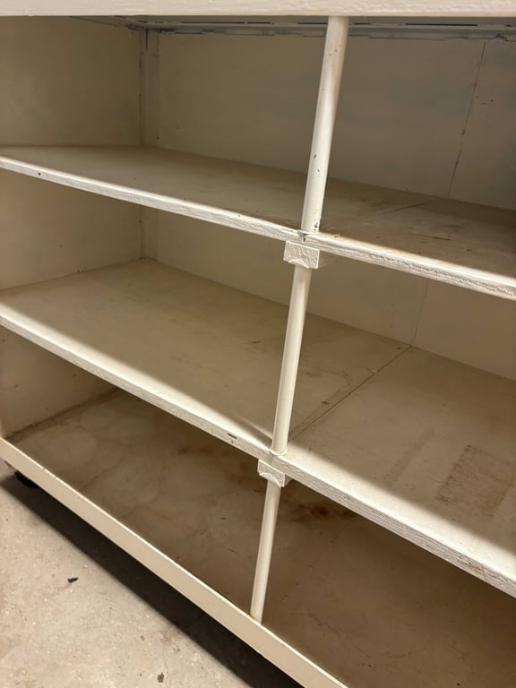 White metal rolling cart - Image 4