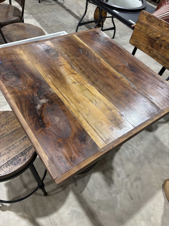 Whiskey barrel table and chairs - Image 2