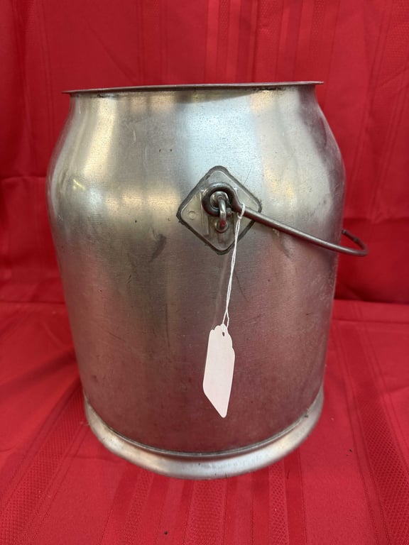 VTG STAINLESS 5 GAL MILKING BUCKET