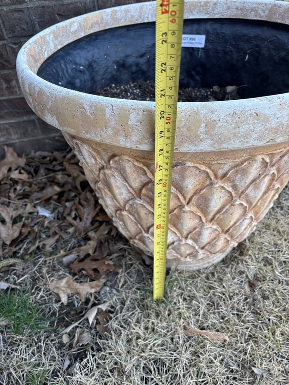 Large Plastic Planter - Image 2