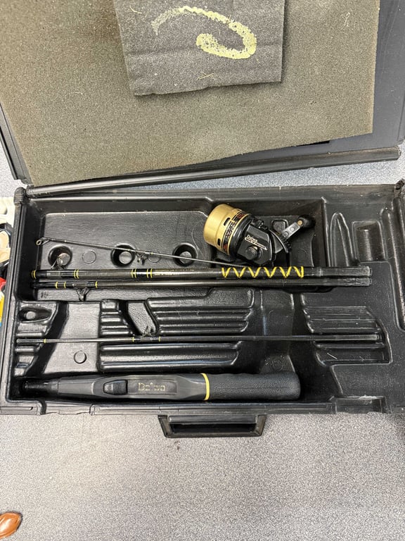 VTG. DAIWA COMPACT TRAVEL FISHING ROD & REEL