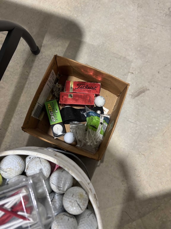 5 Gallon Bucket of Golf Balls - Image 2