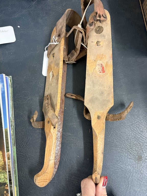 VTG SWISS WOODEN ICE SKATES - Image 2