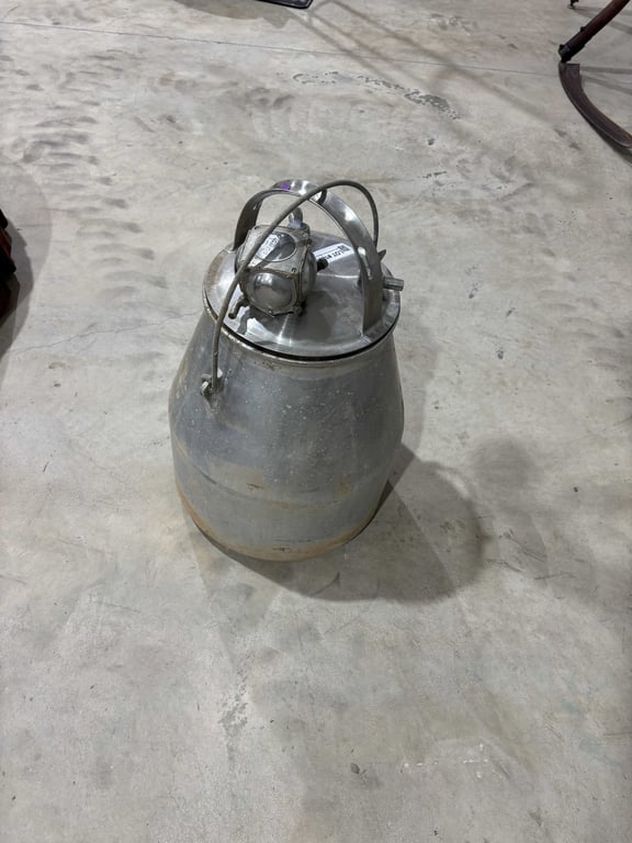 McCormick Dairy Milking Machine - Image 2