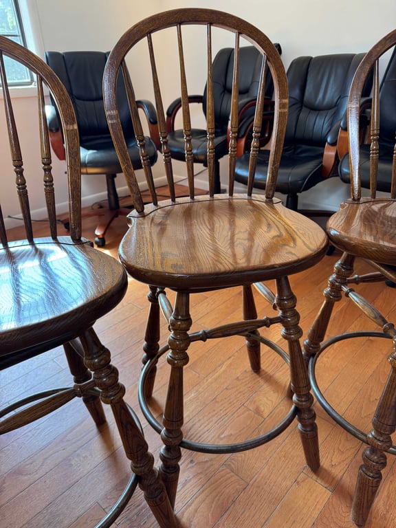 3 swivel bar chairs - Image 3