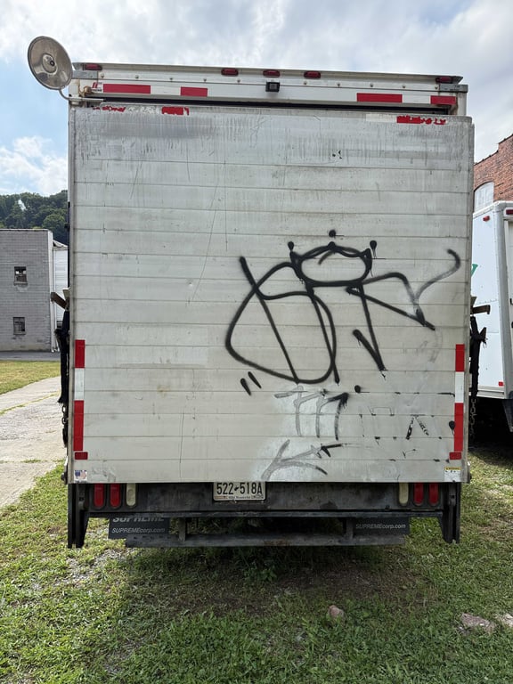BOX TRUCK - Image 2
