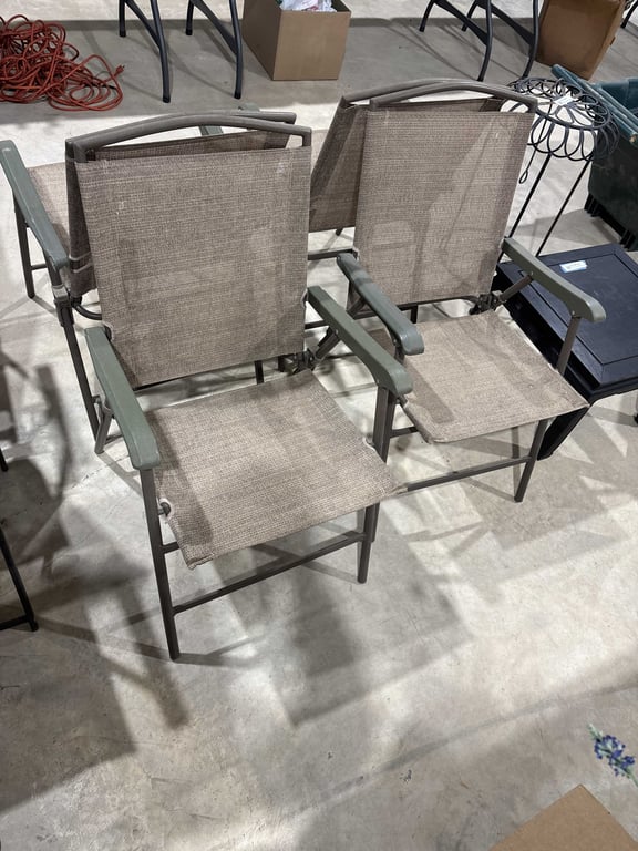 4 Matching Outdoor Chairs - Image 2