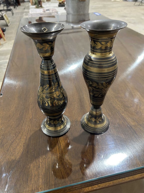 2 candle holders