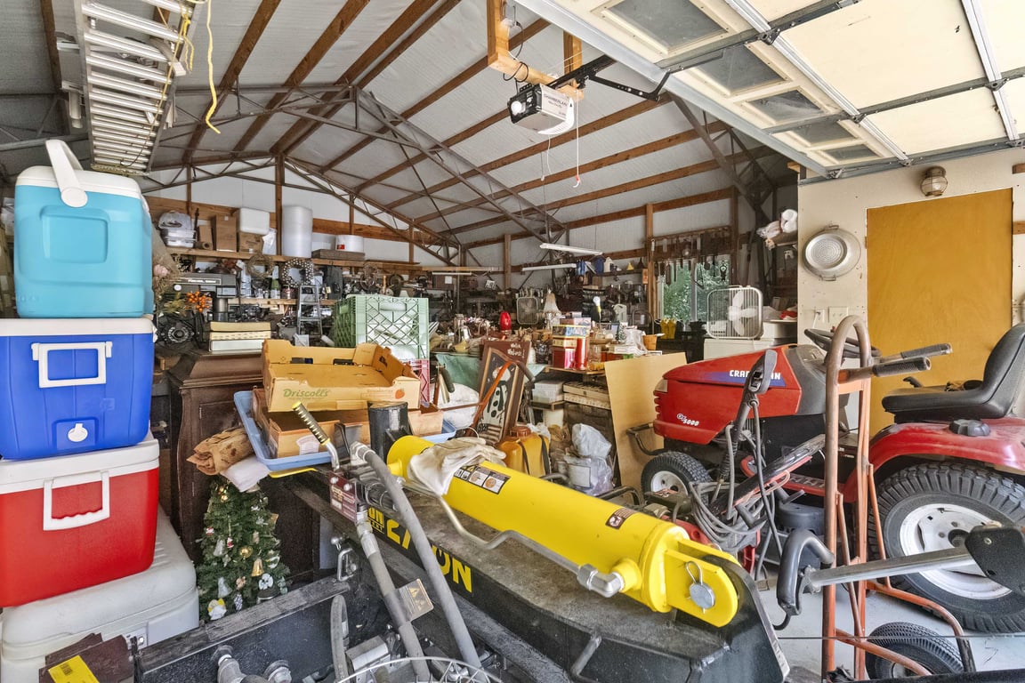 3 bed 3 bath home on 26.19 acres - Image 58