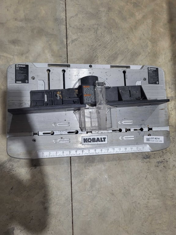 Kobalt router table
