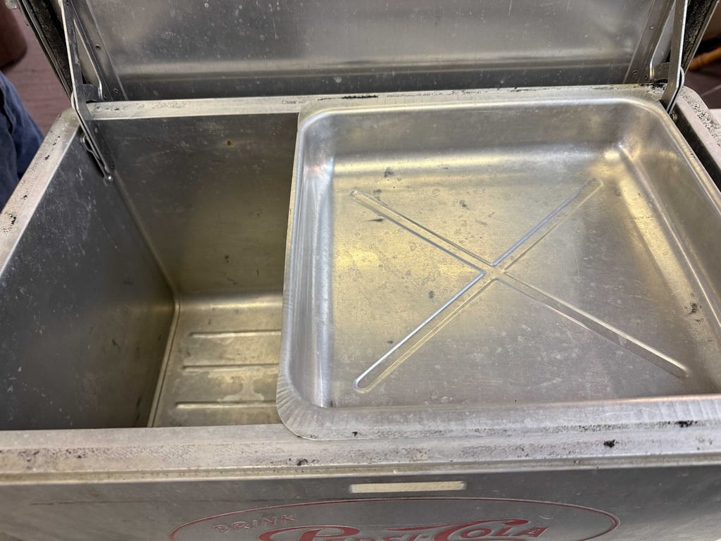 VTG PEPSI COOLER W/TRAY - Image 2
