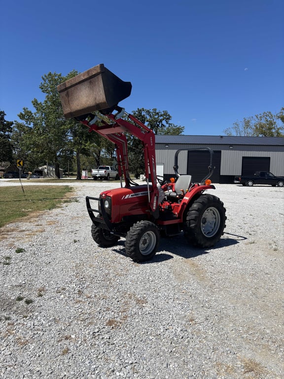 2006 Massey Ferguson 1533 4WD - Image 17