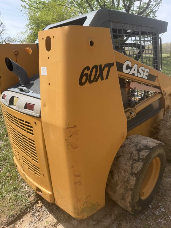 Case 60XT Skid Steer - Image 9