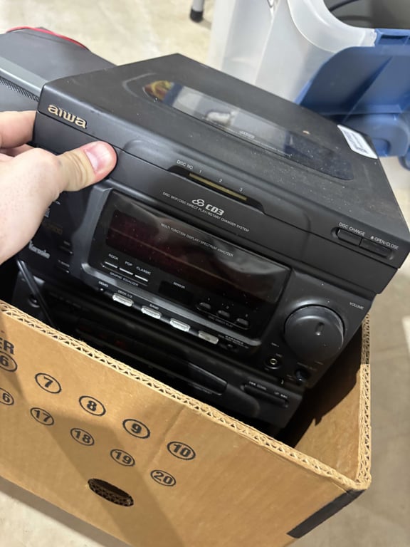 Aiwa tereo equipment - Image 2