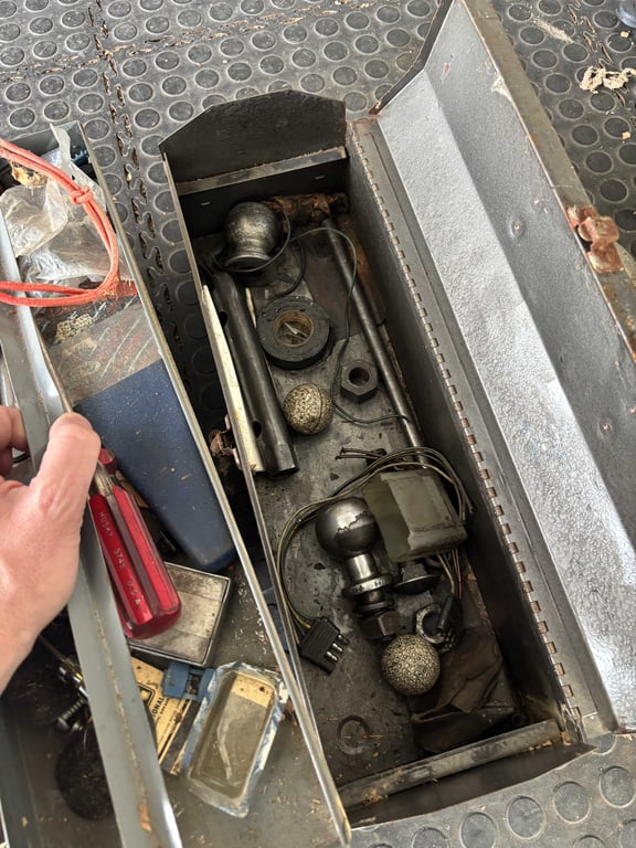 Metal Tool Box and Misc Tools - Image 3